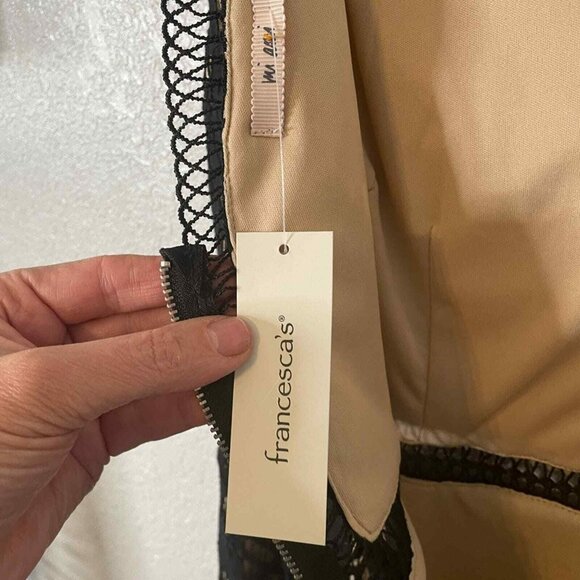 NWT Francesca's Black Lace V Neck Fit and Flare Dress Size M - Picture 8 of 8